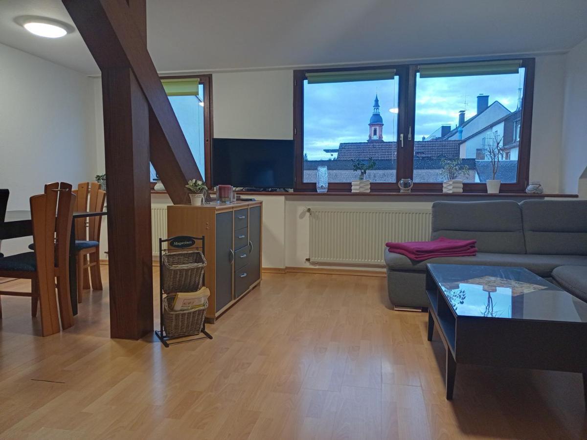 Zentrale Ferienwohnung Mit Blick Auf Die Paulinskirche Trier Ngoại thất bức ảnh