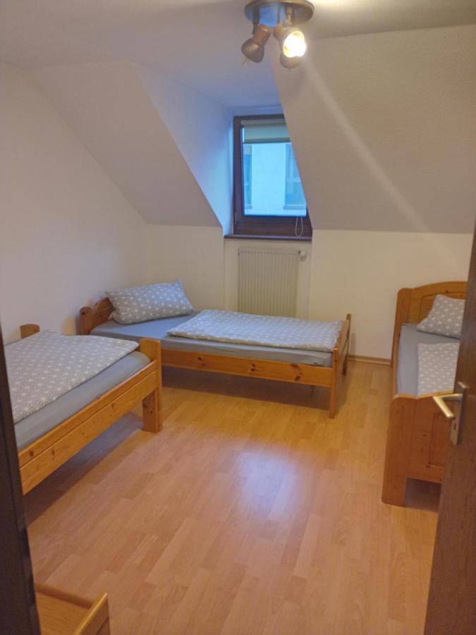 Zentrale Ferienwohnung Mit Blick Auf Die Paulinskirche Trier Ngoại thất bức ảnh